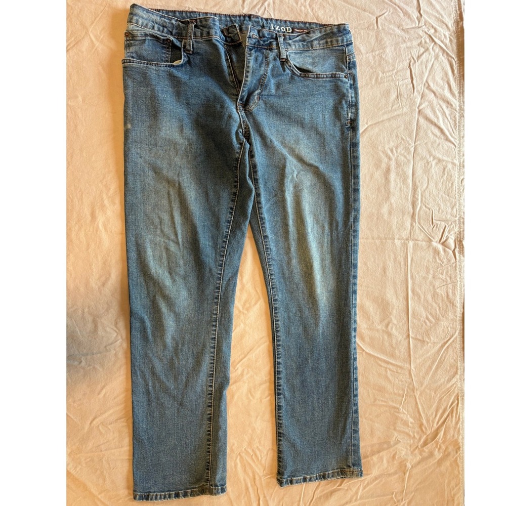 IZOD Mens Straight Fit Jeans Medium Wash Blue Denim 34x32 Stretch Pants